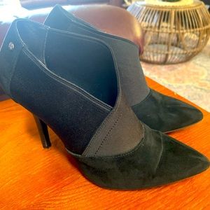 Vera Wang Booties